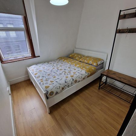 City Budget Guesthouse لندن الغرفة الصورة