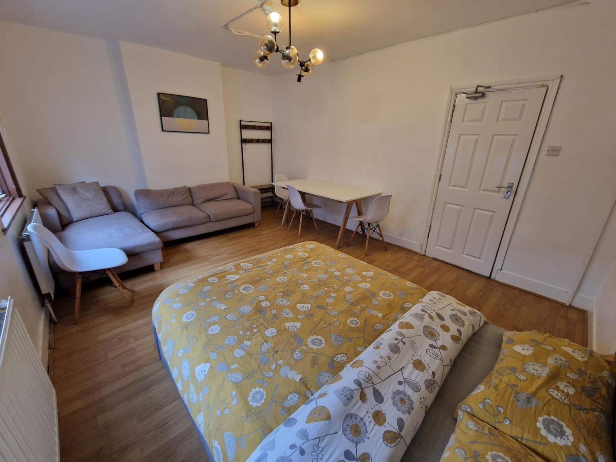 City Budget Guesthouse لندن الغرفة الصورة